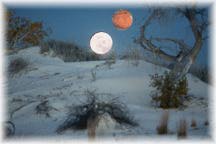 The Moon and Mars rise over White Sands, NM.